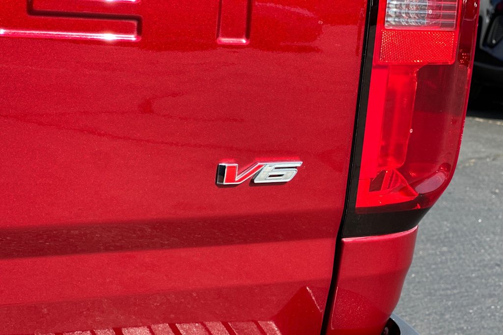 Thumbnail: 2021 Chevrolet Colorado - 30