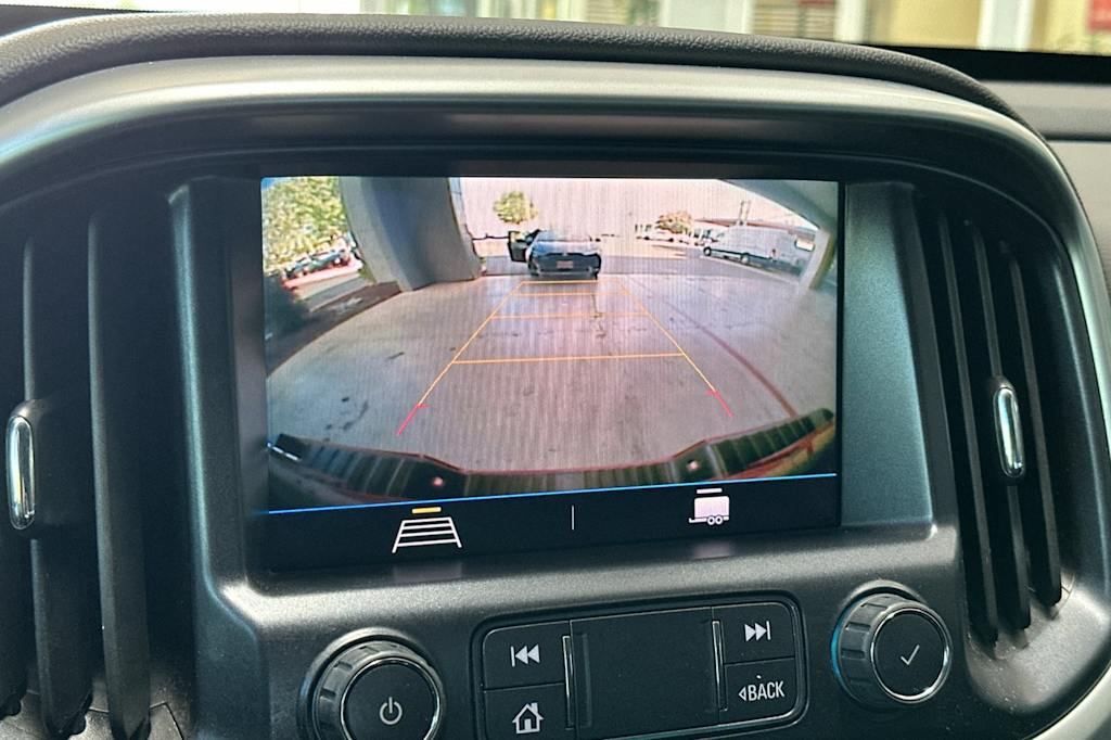 Thumbnail: 2021 Chevrolet Colorado - 24
