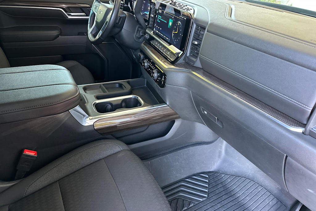 Thumbnail: 2022 Chevrolet Silverado 1500 - 12