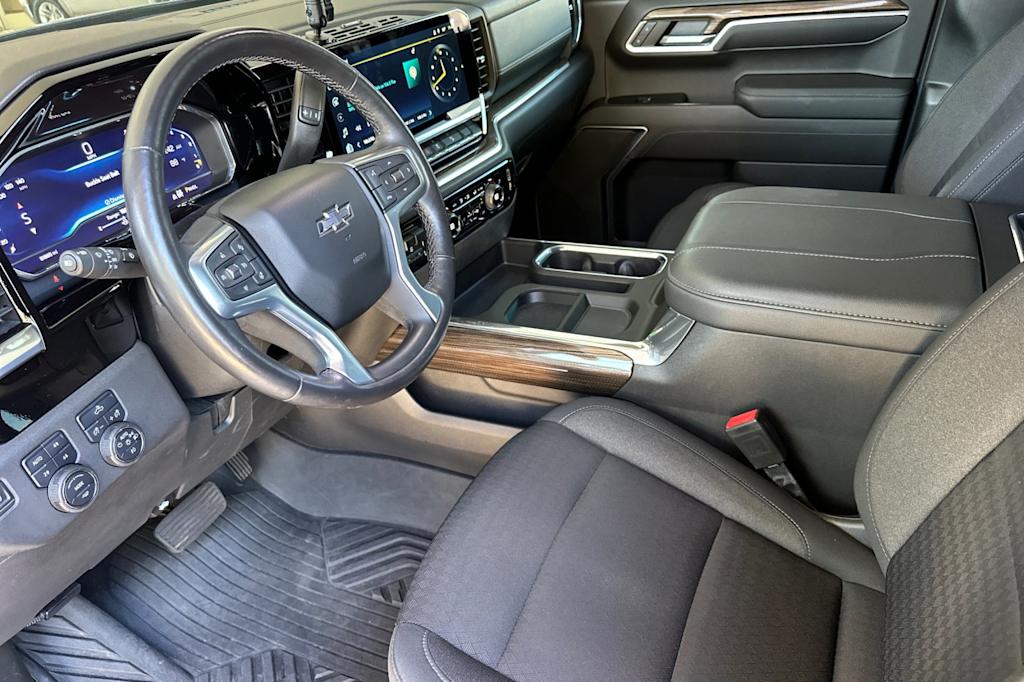 Thumbnail: 2022 Chevrolet Silverado 1500 - 10