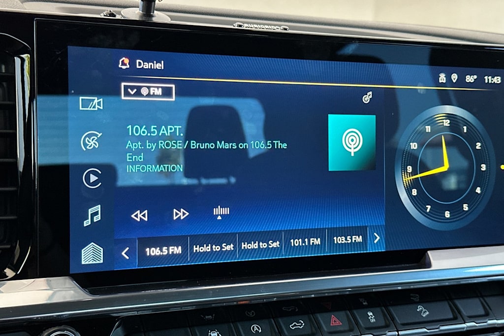 Thumbnail: 2022 Chevrolet Silverado 1500 - 14