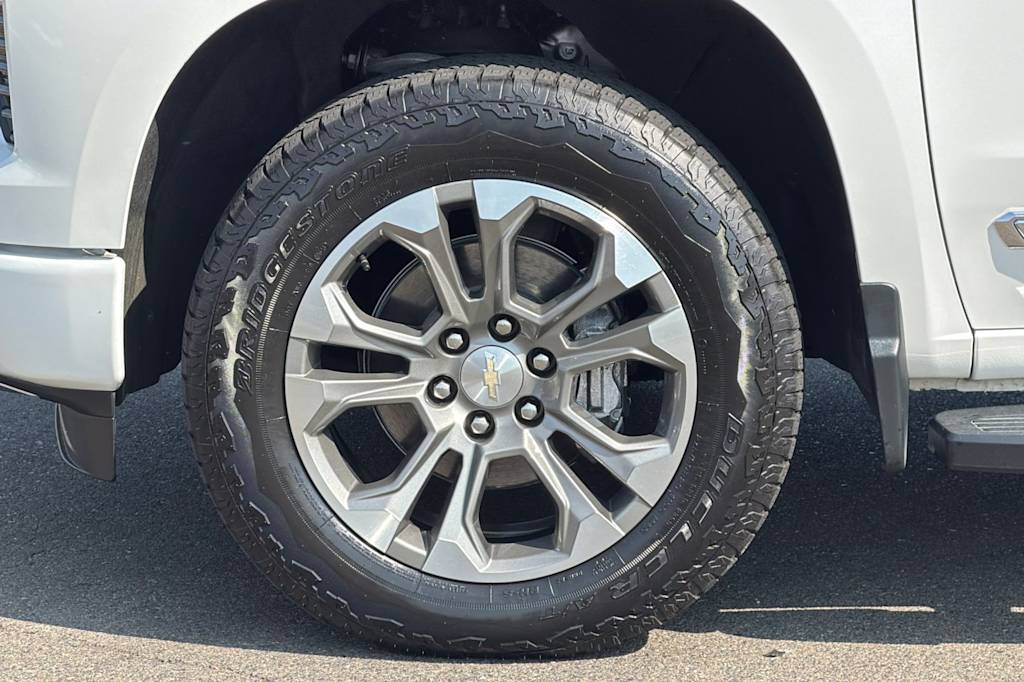 Thumbnail: 2023 Chevrolet Silverado 1500 - 7