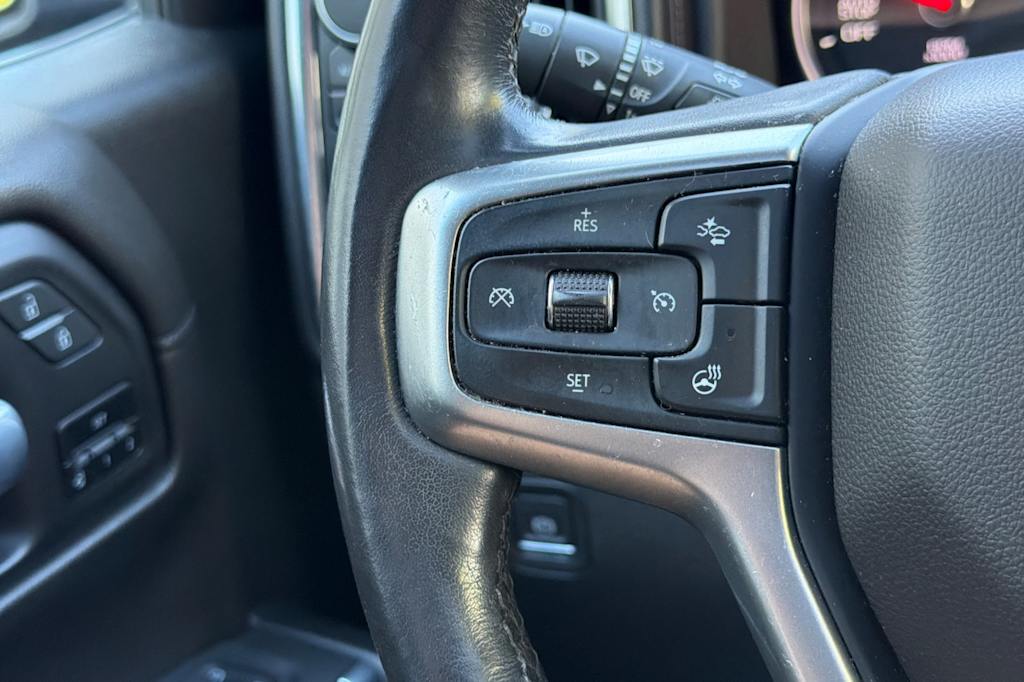 Thumbnail: 2020 Chevrolet Silverado 1500 - 30