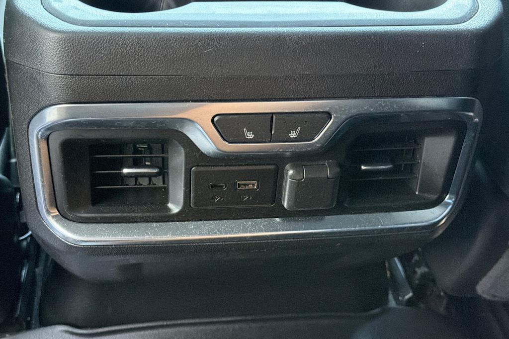 Thumbnail: 2020 Chevrolet Silverado 1500 - 21
