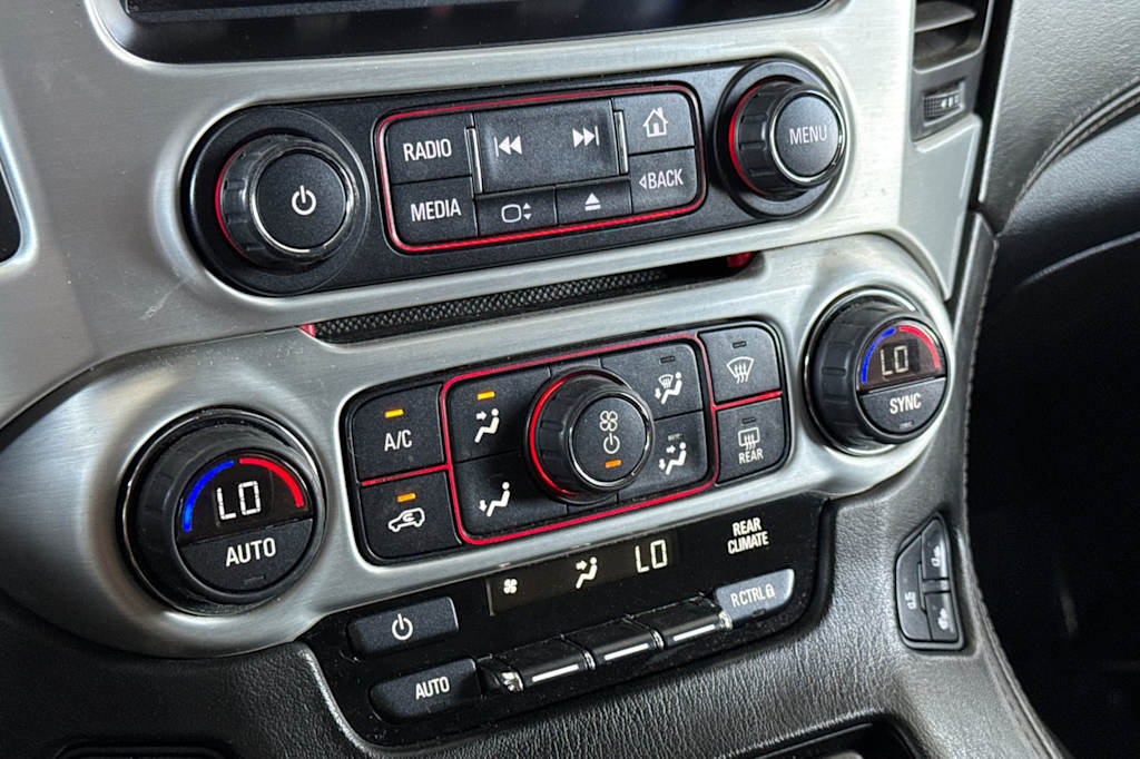 Thumbnail: 2016 GMC Yukon - 28