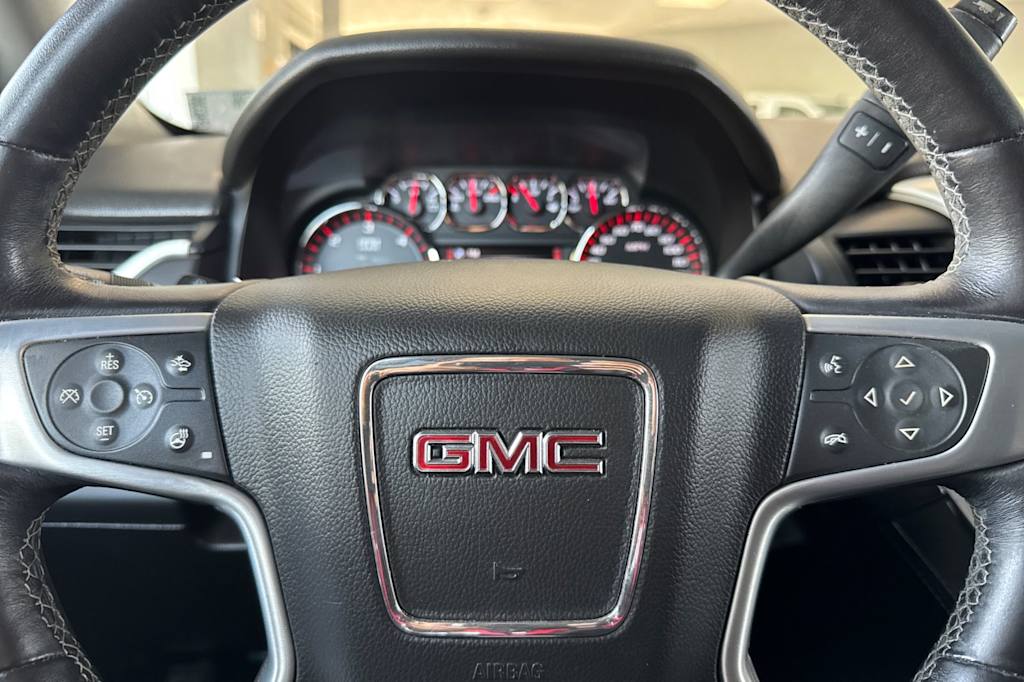 Thumbnail: 2016 GMC Yukon - 31