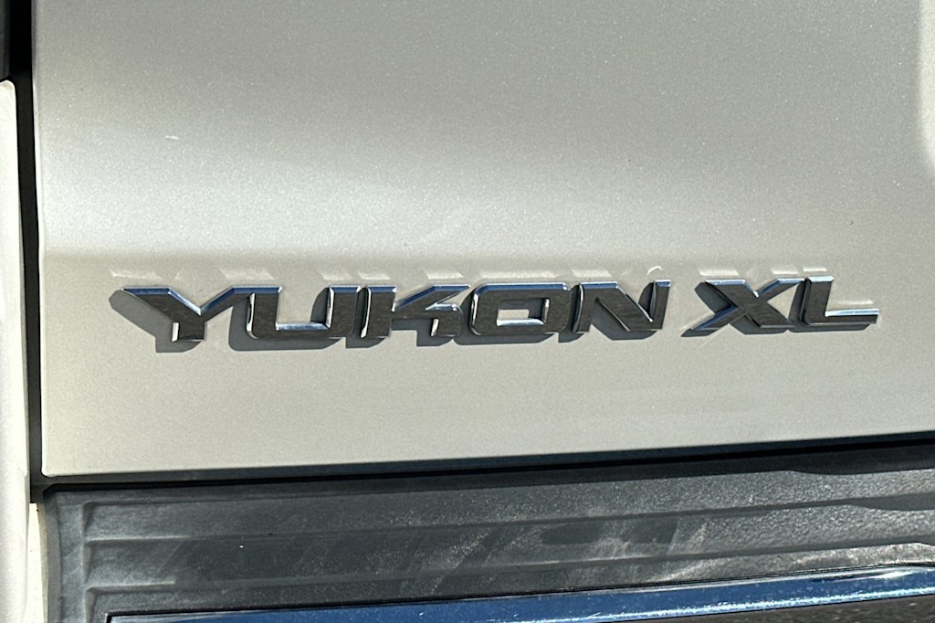Thumbnail: 2015 GMC Yukon XL - 7