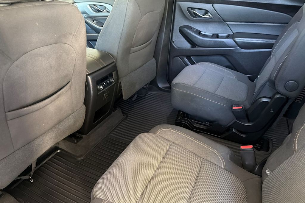 Thumbnail: 2019 Chevrolet Traverse - 11