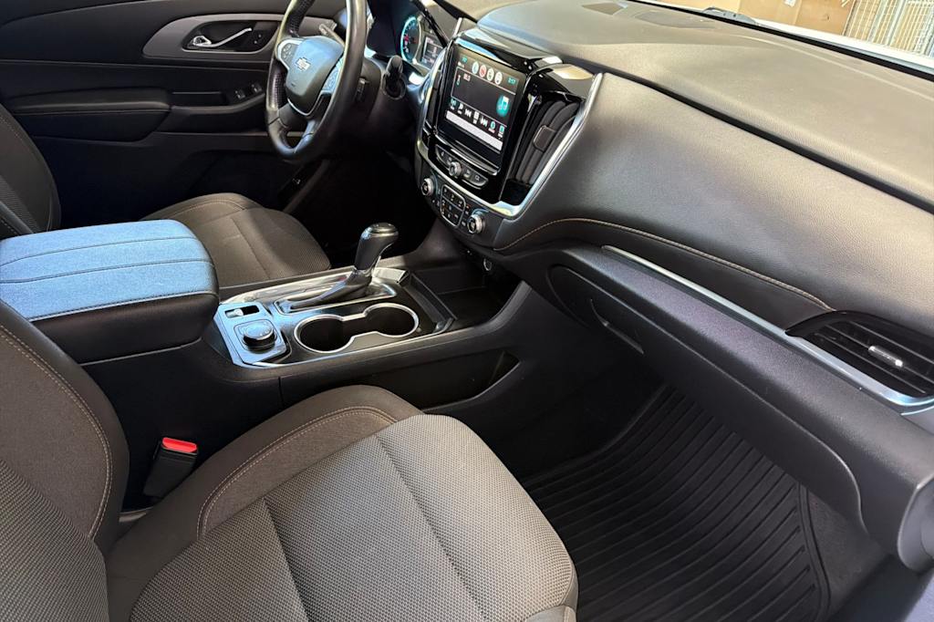 Thumbnail: 2019 Chevrolet Traverse - 12