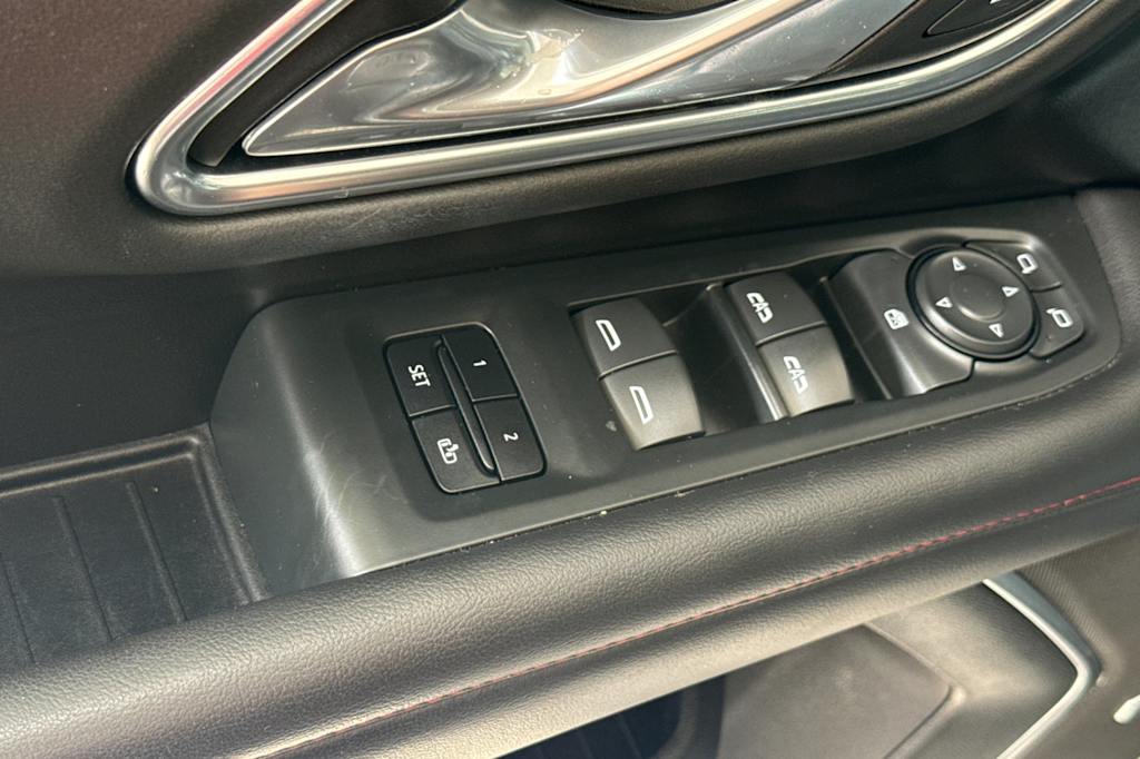 Thumbnail: 2021 Chevrolet Suburban - 23