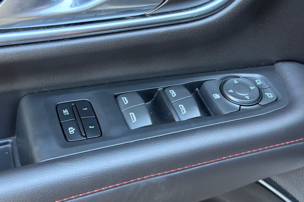 Thumbnail: 2021 Chevrolet Suburban - 22
