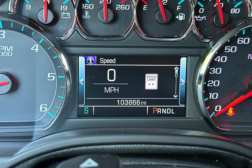 Thumbnail: 2019 Chevrolet Suburban - 33