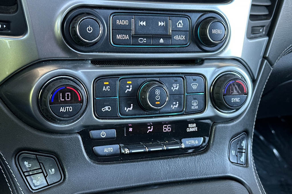 Thumbnail: 2019 Chevrolet Suburban - 28