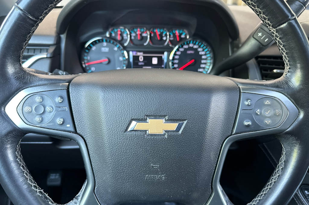Thumbnail: 2019 Chevrolet Suburban - 30