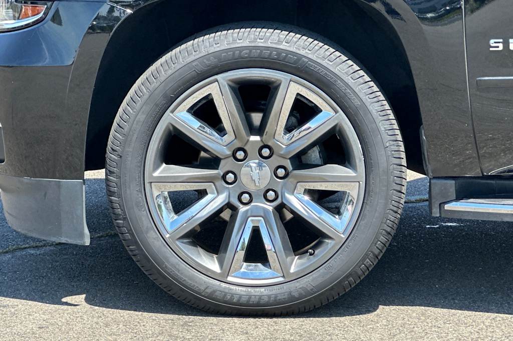 Thumbnail: 2019 Chevrolet Suburban - 8