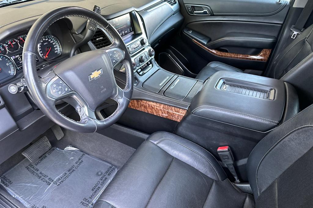 Thumbnail: 2019 Chevrolet Suburban - 10