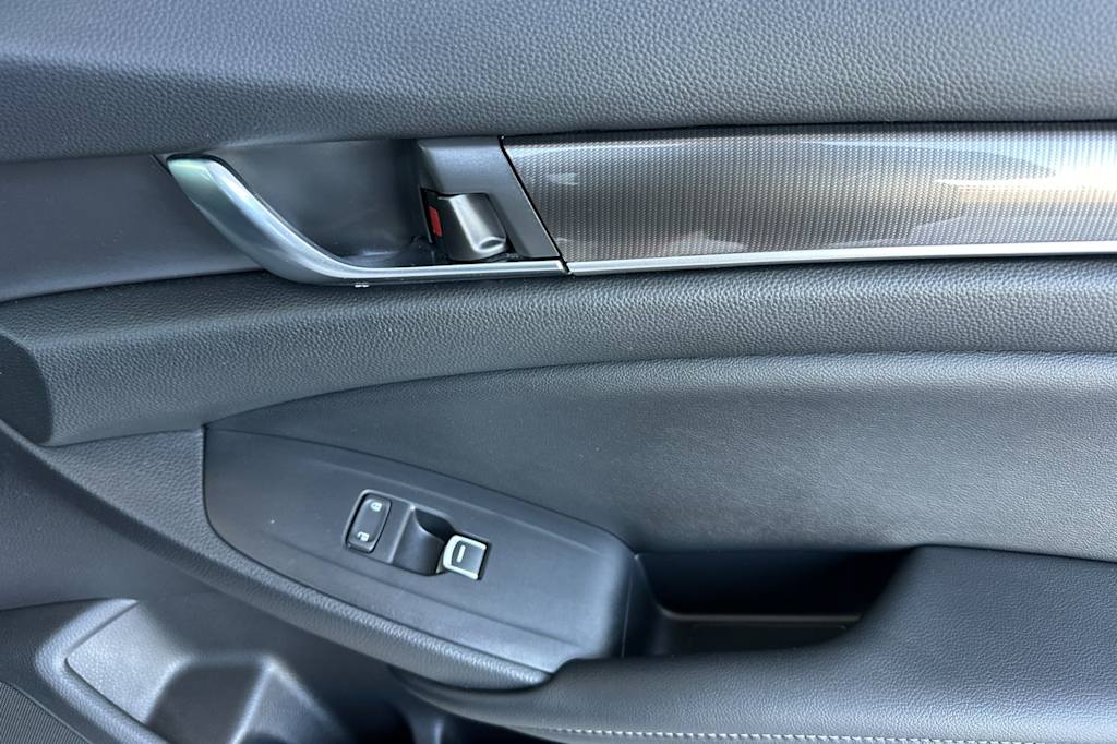 Thumbnail: 2019 Honda Accord - 22