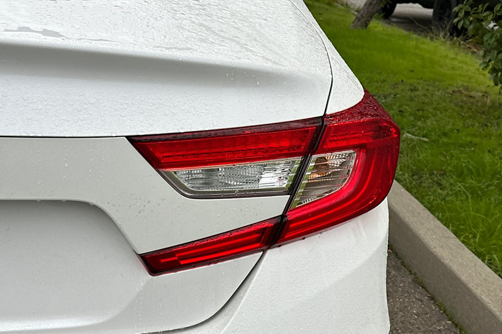 Thumbnail: 2018 Honda Accord - 18