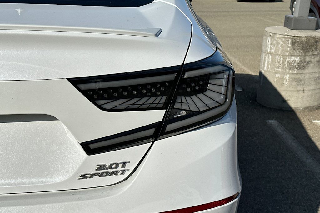 Thumbnail: 2019 Honda Accord - 17