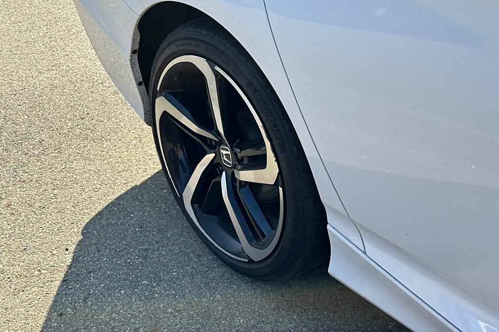 Thumbnail: 2019 Honda Accord - 14
