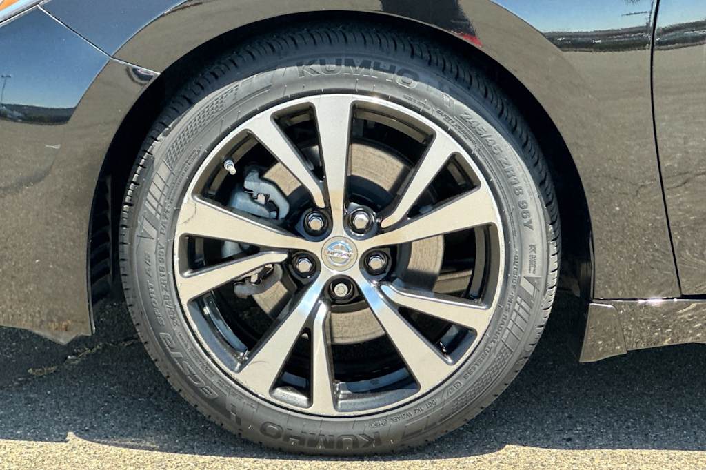 Thumbnail: 2018 Nissan Maxima - 8