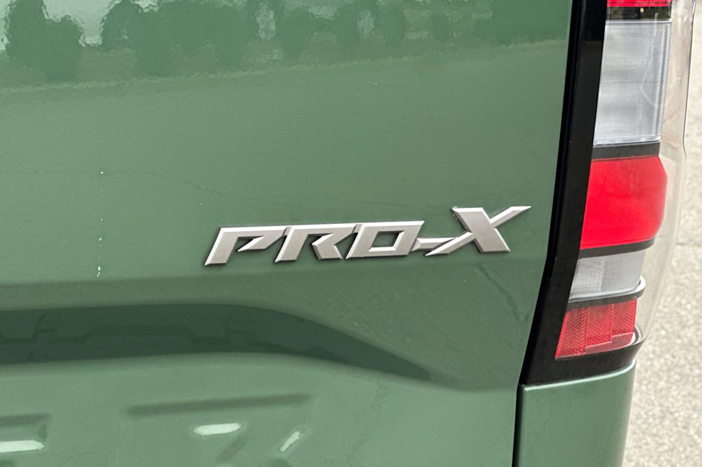 2023 Nissan Frontier PRO-X 7