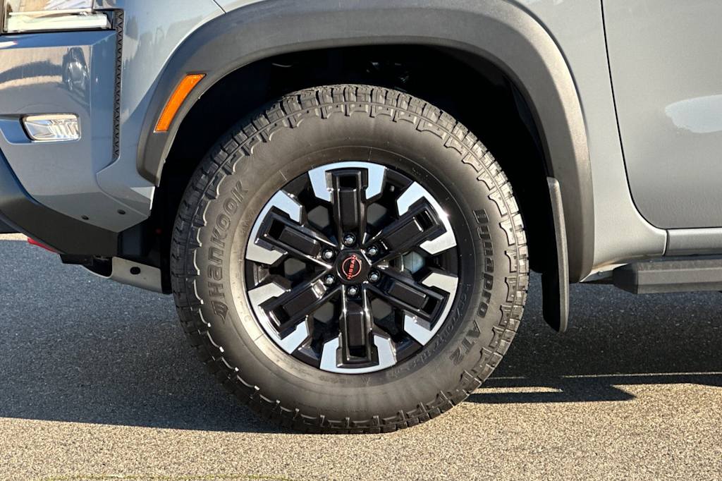 Thumbnail: 2023 Nissan Frontier - 8