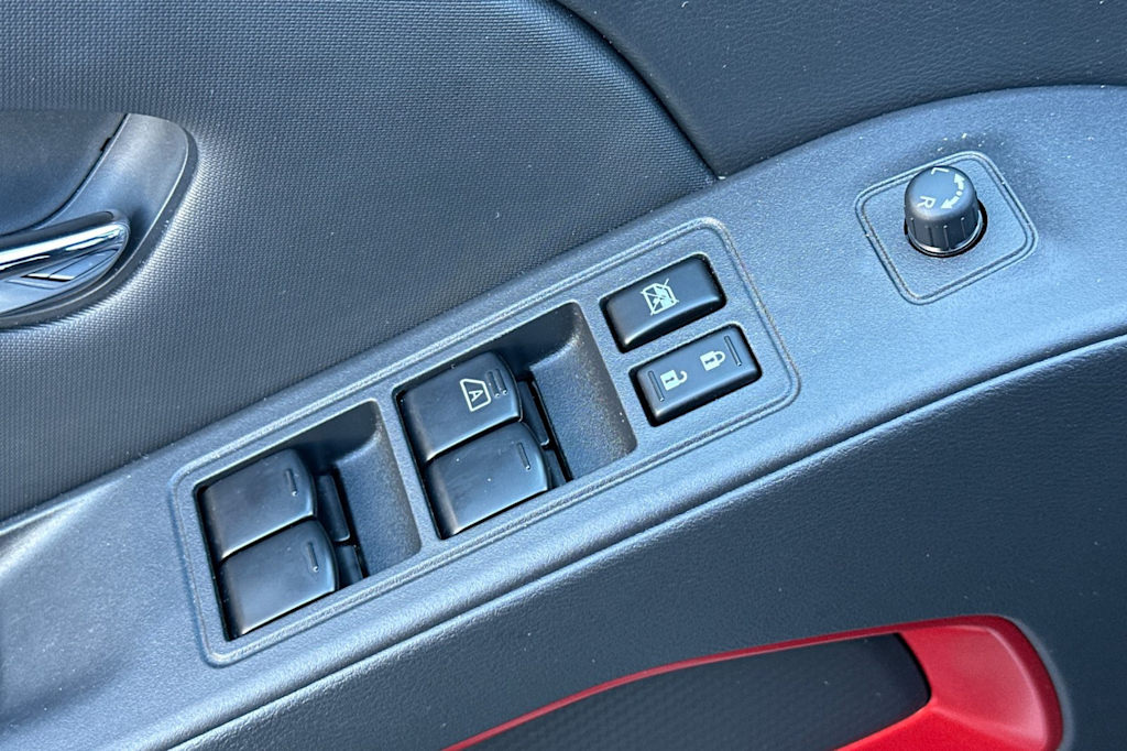 Thumbnail: 2023 Nissan Frontier - 21