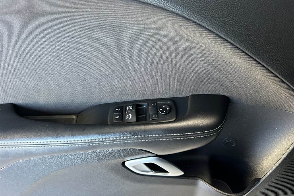 Thumbnail: 2019 Dodge Challenger - 17