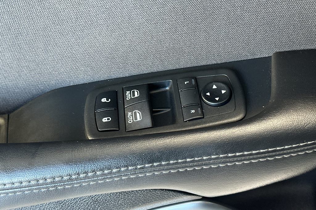 Thumbnail: 2019 Dodge Challenger - 22