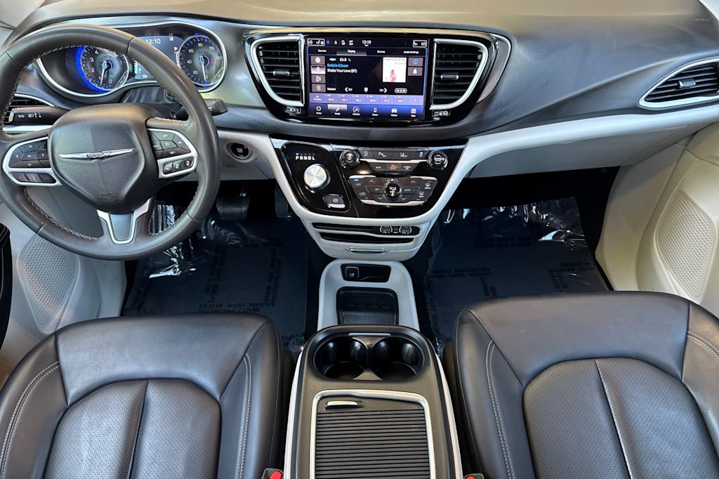Thumbnail: 2023 Chrysler Pacifica - 2