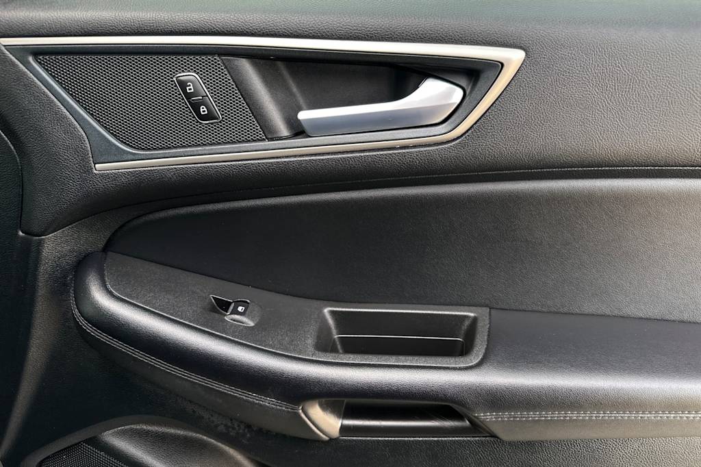 Thumbnail: 2024 Ford Edge - 25