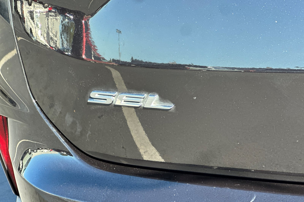 Thumbnail: 2024 Ford Edge - 7