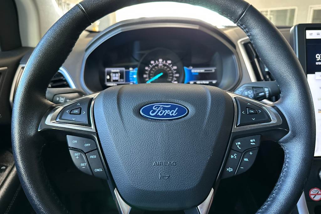 Thumbnail: 2024 Ford Edge - 29