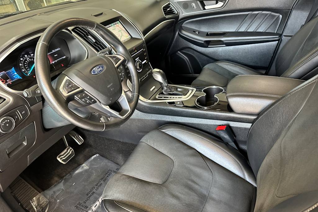Thumbnail: 2015 Ford Edge - 10