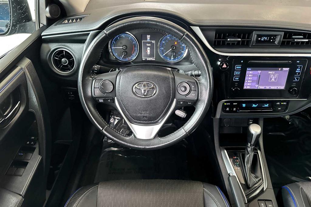 2019 Toyota Corolla L 11