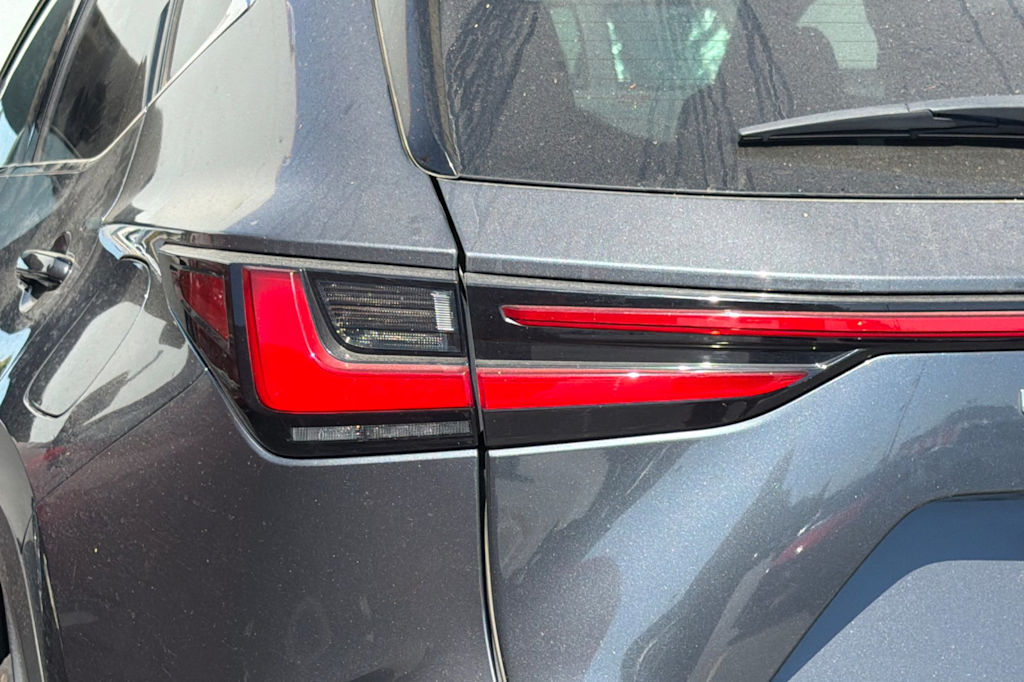 Thumbnail: 2024 Lexus ES - 17
