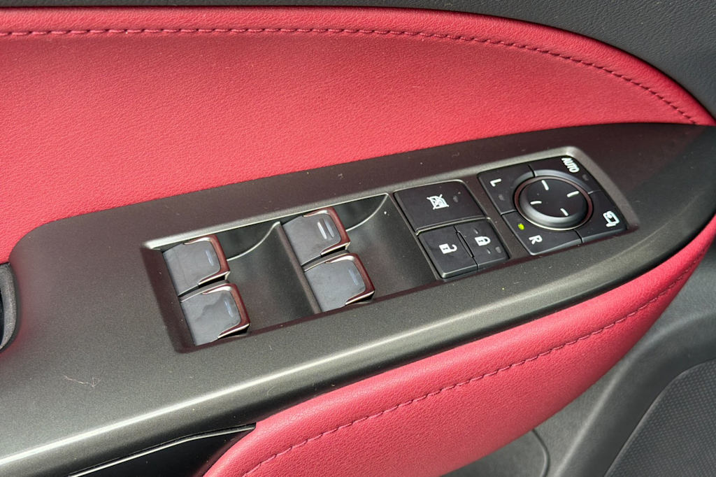 Thumbnail: 2024 Lexus ES - 22