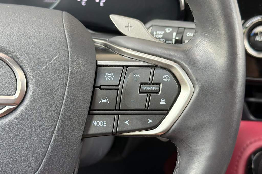 Thumbnail: 2024 Lexus ES - 31