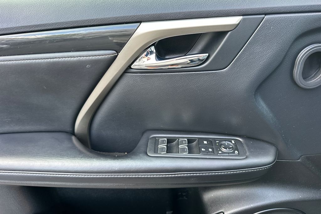 Thumbnail: 2021 Lexus RX - 22