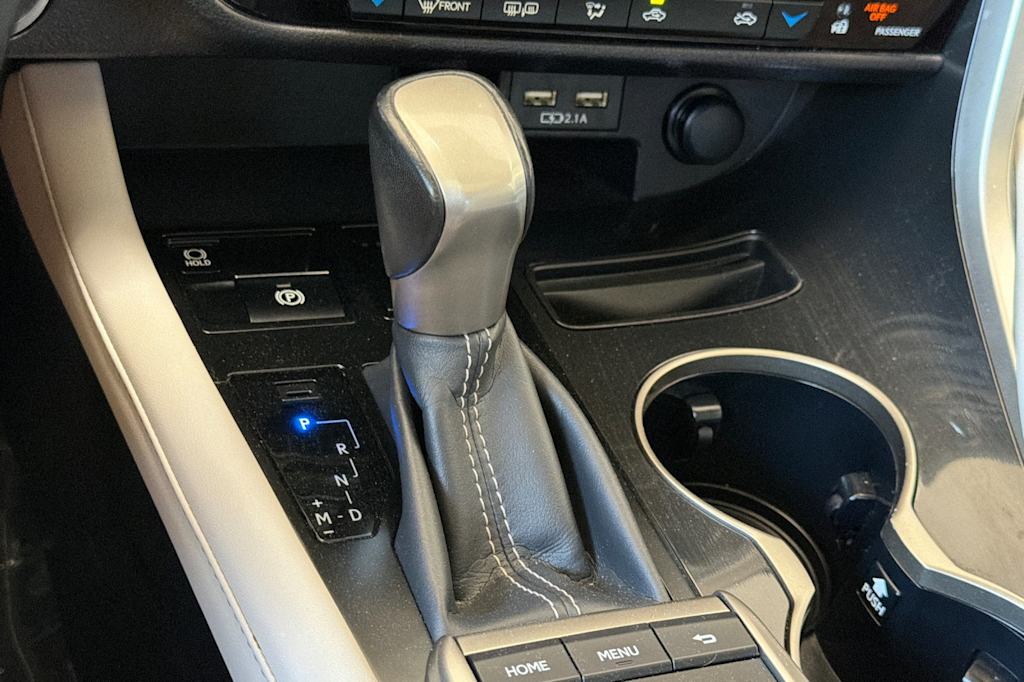 Thumbnail: 2020 Lexus RX - 15