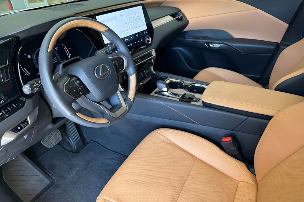 Thumbnail: 2024 Lexus RX - 9