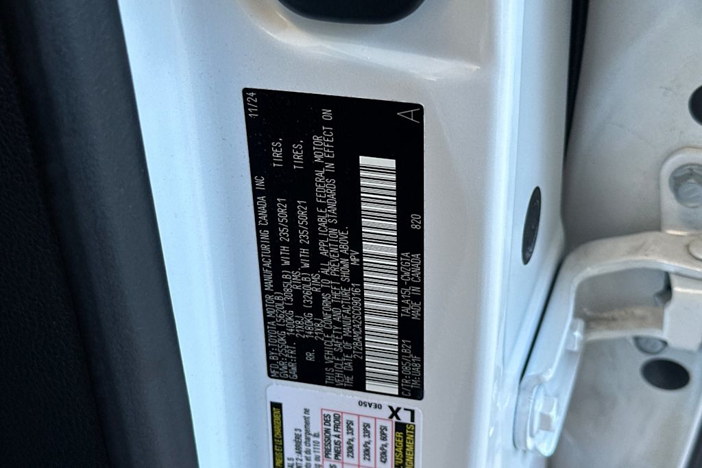 Thumbnail: 2025 Lexus RX - 18