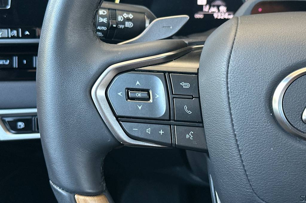 Thumbnail: 2024 Lexus RX - 29