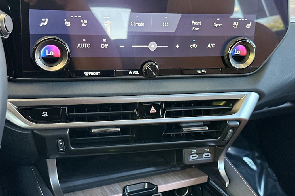 Thumbnail: 2024 Lexus RX - 26