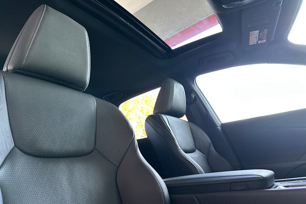 Thumbnail: 2024 Lexus RX - 23