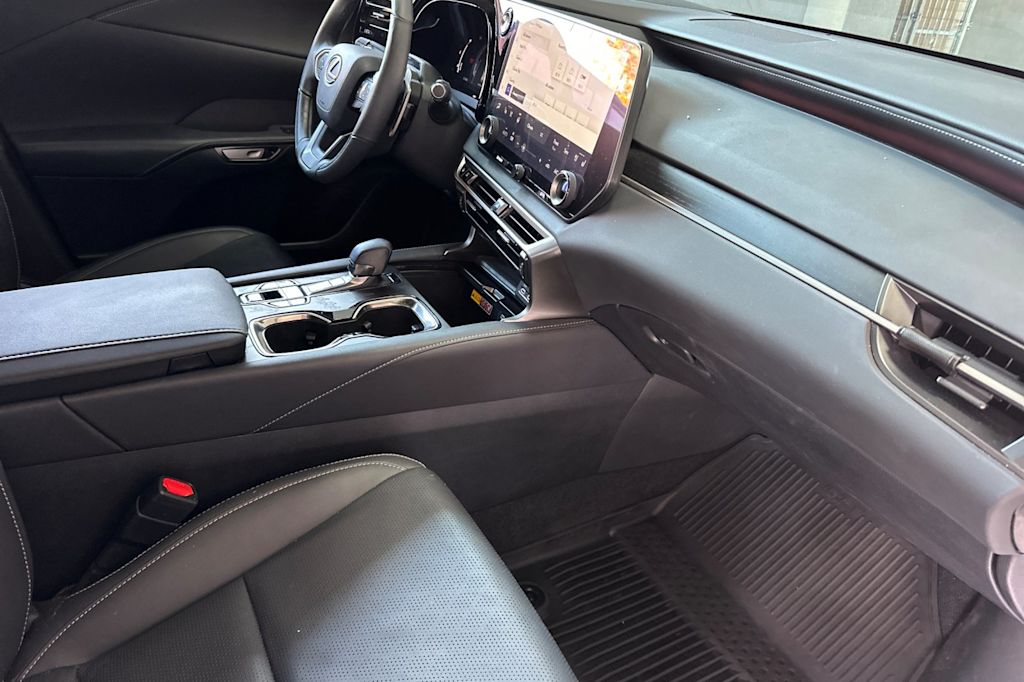 Thumbnail: 2024 Lexus RX - 12