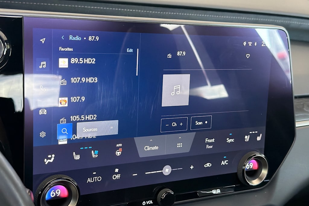 Thumbnail: 2024 Lexus RX - 13