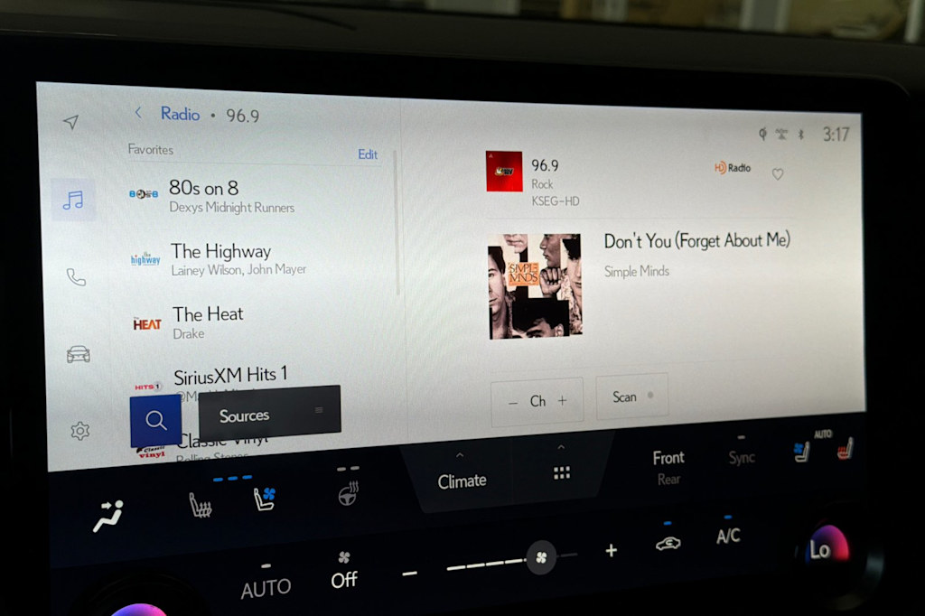 Thumbnail: 2024 Lexus RX - 25