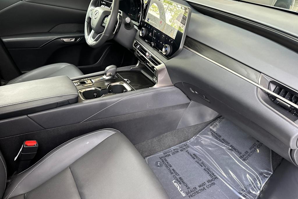 Thumbnail: 2025 Lexus RX - 13